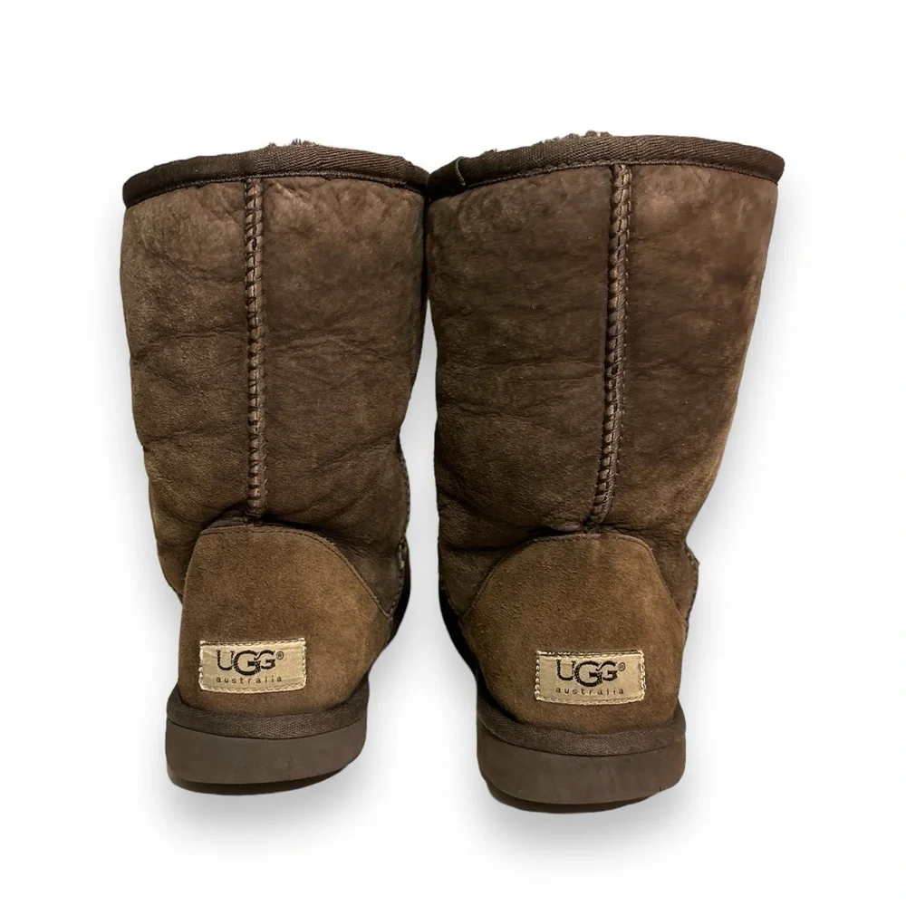 UGG Chocolate Brown Classic Short Boot Size 9